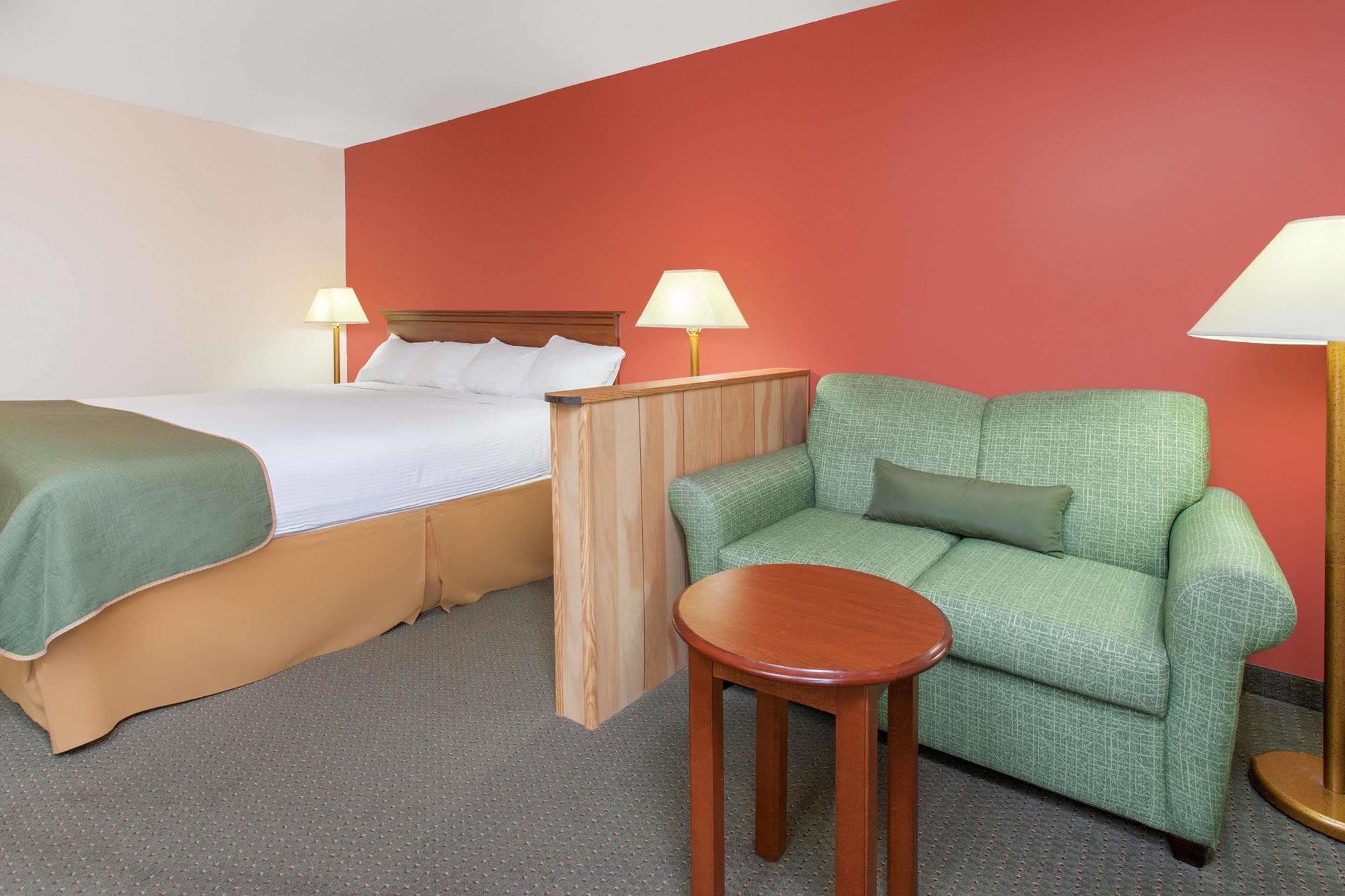 Days Inn & Suites By Wyndham Mt Pleasant Mount Pleasant Zewnętrze zdjęcie